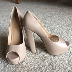 Nude platform heel